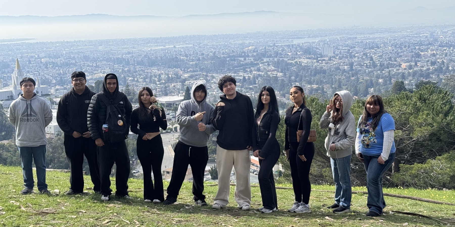 OakTown Leaders apprentices together above Oakland